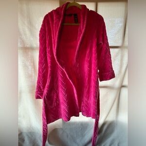 Noire Jasmine Rose robe